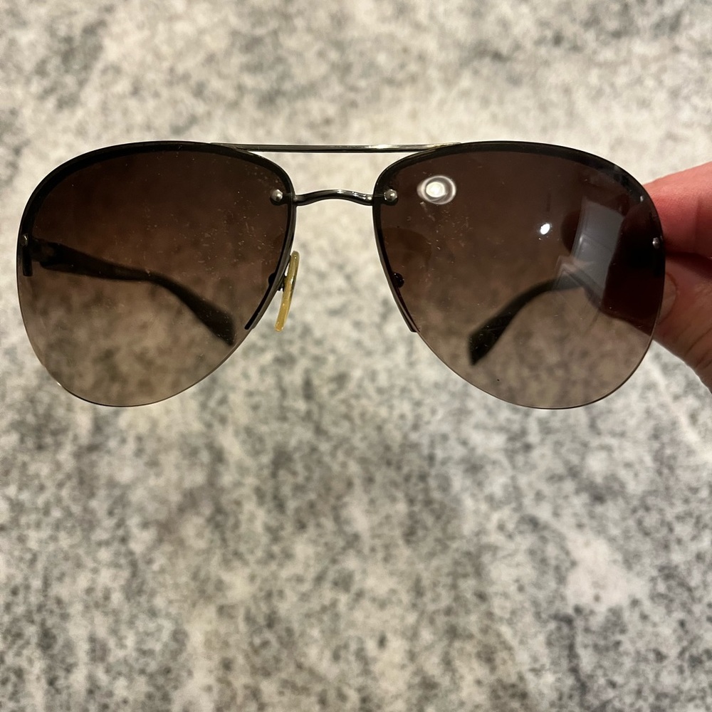 Prada aviator sunglasses missing nose pad